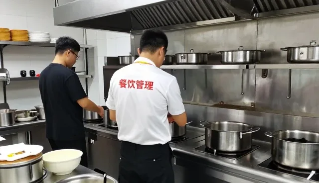 开店培训明厨亮灶:青岛娘娘乐餐饮管理有限公司经验谈